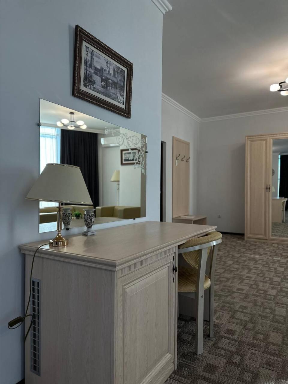 Tanzharyk Hotel Aktobé Extérieur photo
